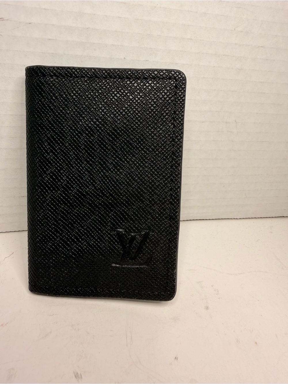 Louis Vuitton Taiga Leather
Pocket Organizer Wallet
Black